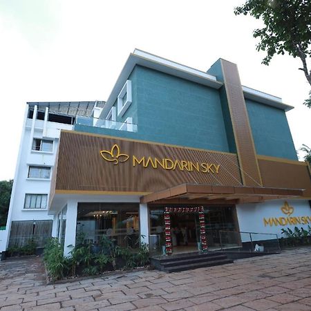 Mandarin Sky Hotel Kannur Eksteriør billede