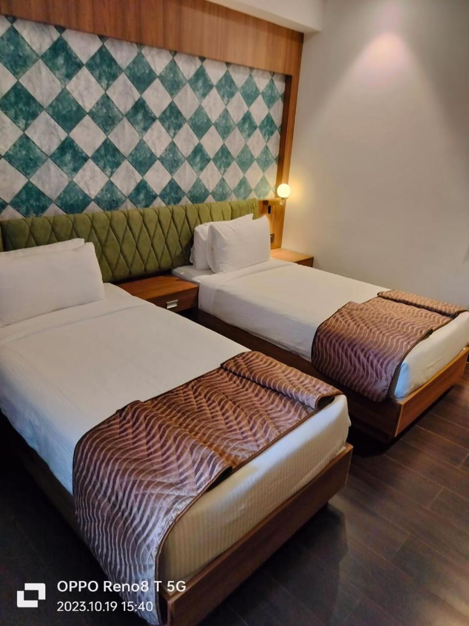 Mandarin Sky Hotel Kannur Eksteriør billede