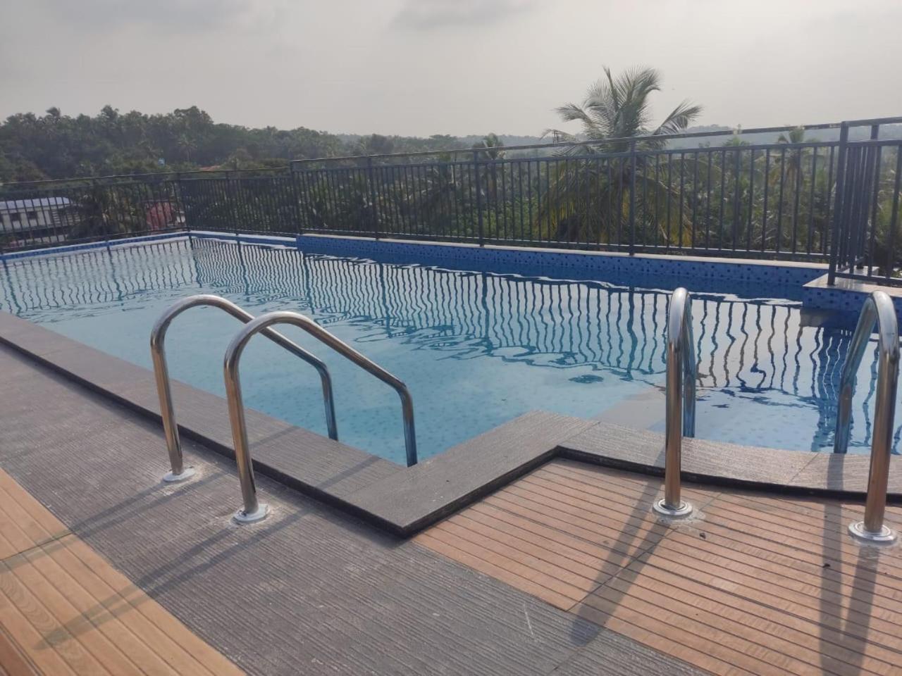Mandarin Sky Hotel Kannur Eksteriør billede